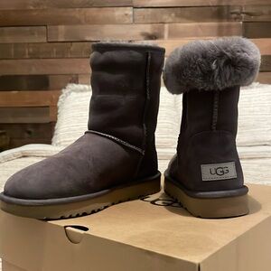 Classic Short Ugg Boots